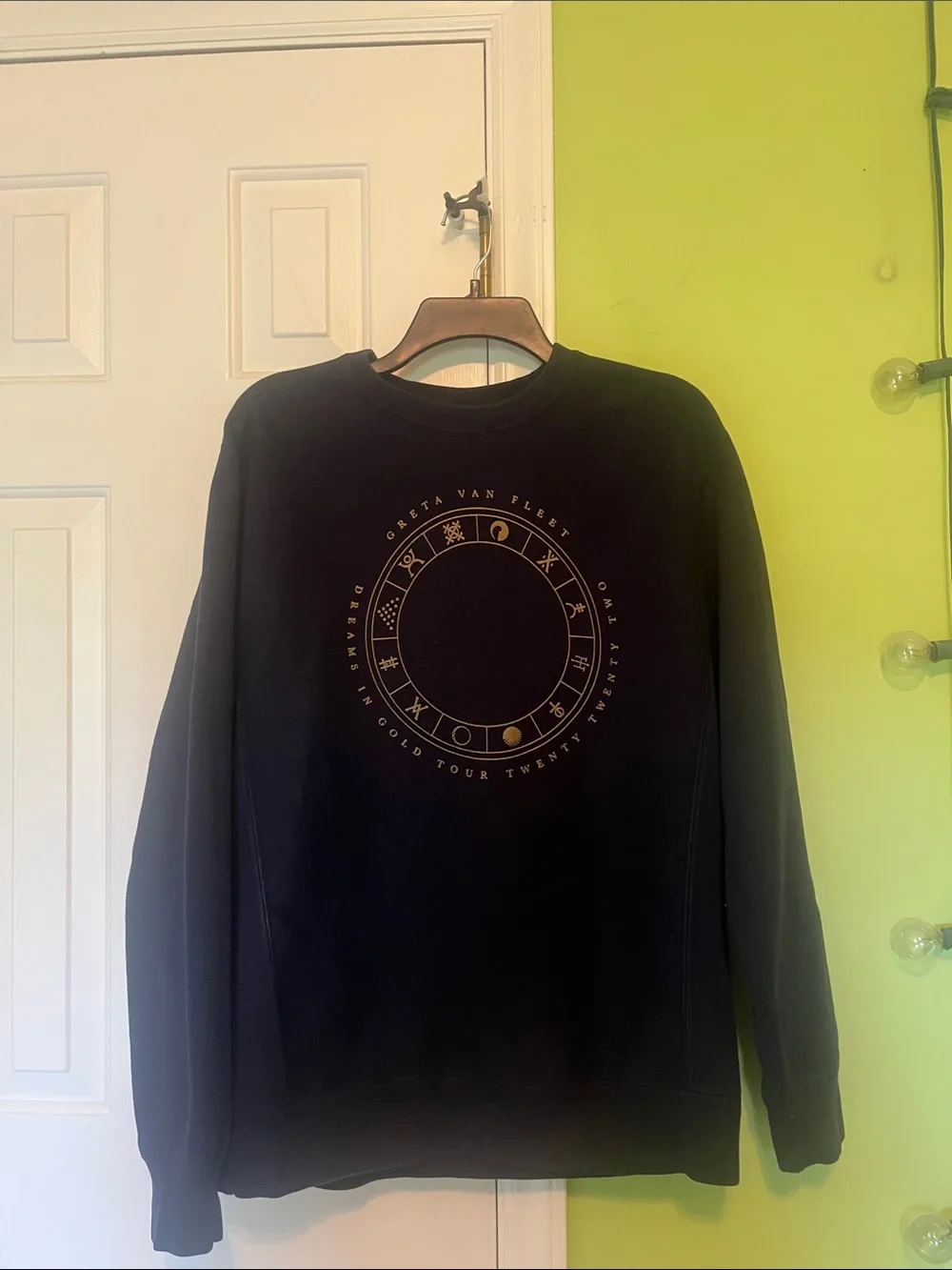Greta Van Fleet Navy Graphic Crewneck Sweatshirt from 2022 Tour-size M